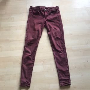 American eagle mid waisted jeans